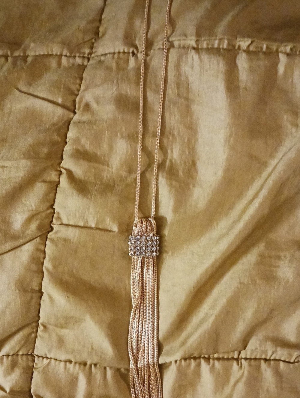 Elegant Gold-Tone Tassel Pendant Necklace - Women Jewelry